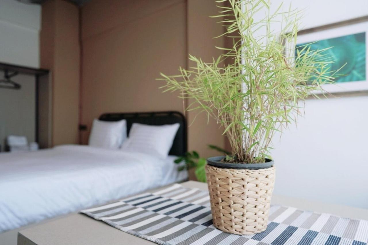 The Wood Hotel Surin Luaran gambar